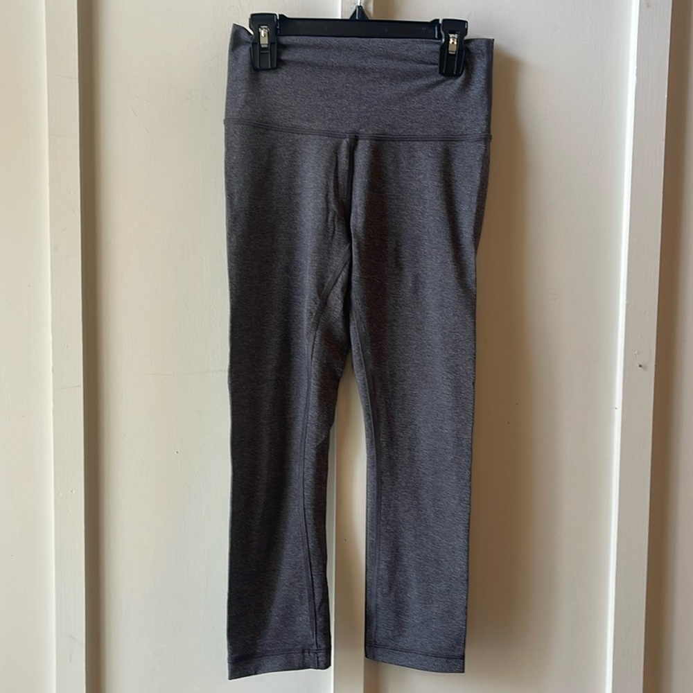 Lululemon Gray Cropped Leggings